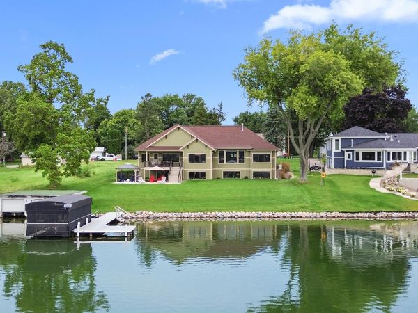 W1411 N Blue Spring Lake DRIVE, Palmyra, WI 53156