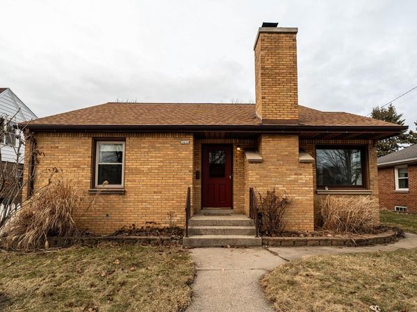 3436 E Van Norman AVENUE, Cudahy, WI 53110