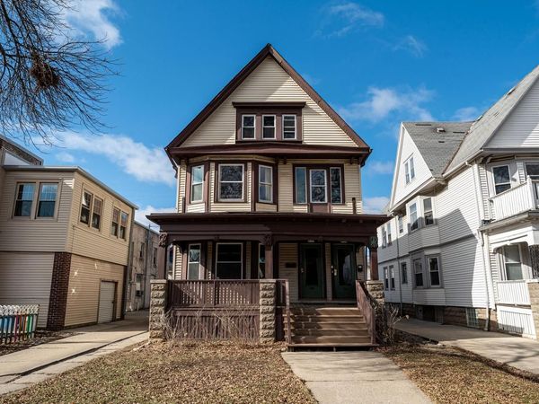 2107 N 48th STREET, Unit 2109, Milwaukee, WI 53208