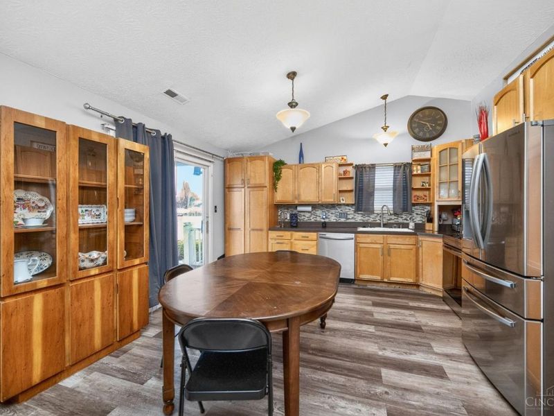 410 Waterstone Court, Trenton, OH 45067 Photo 9