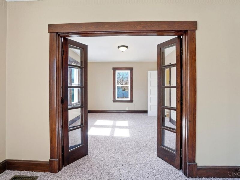 1319 Schirmer Avenue, Cincinnati, OH 45230 Photo 3