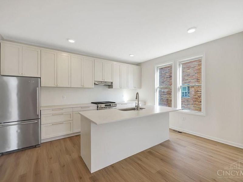 4300 Hegner Avenue, Cincinnati, OH 45236 Photo 8