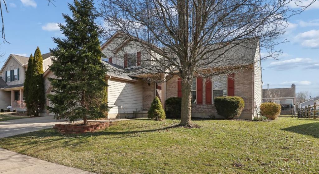 6636 Honeysuckle Lane, Hamilton Twp, OH 45039 Main Photo