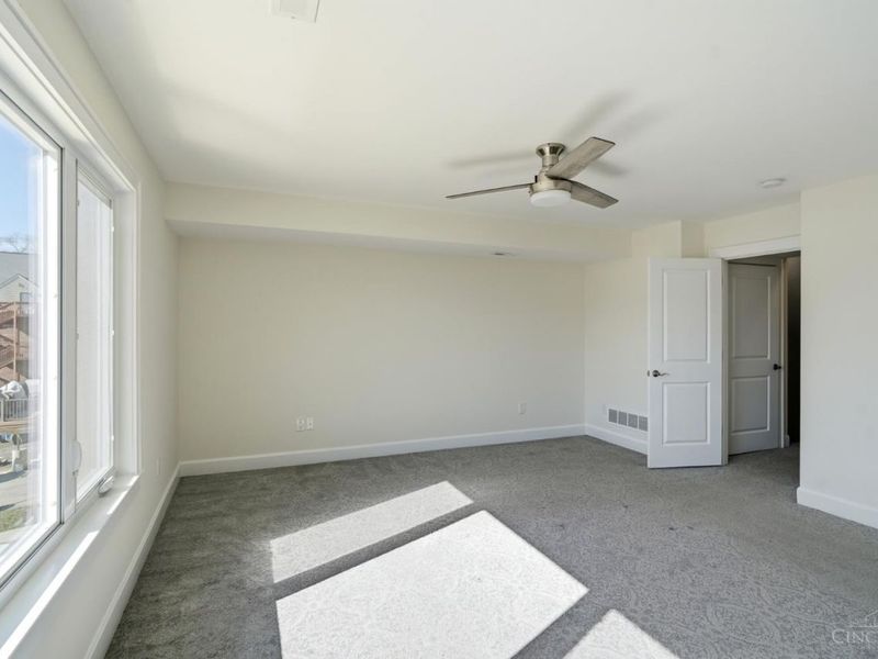 3003 Riverside Drive, Cincinnati, OH 45226 Photo 21