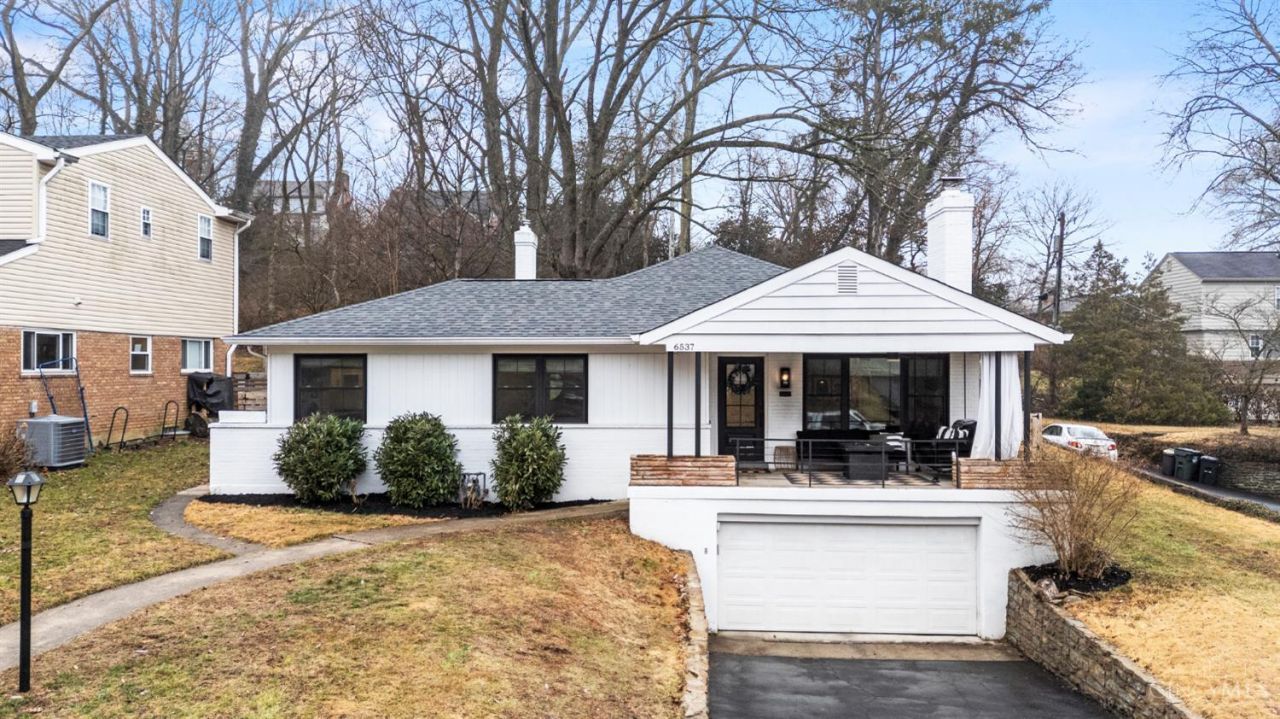 6537 Cliff Ridge Lane, Columbia Twp, OH 45213 Main Photo