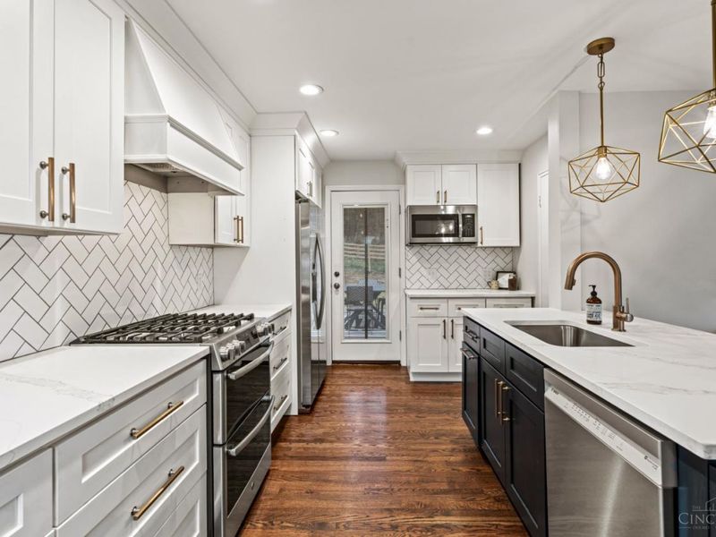 6537 Cliff Ridge Lane, Columbia Twp, OH 45213 Photo 12