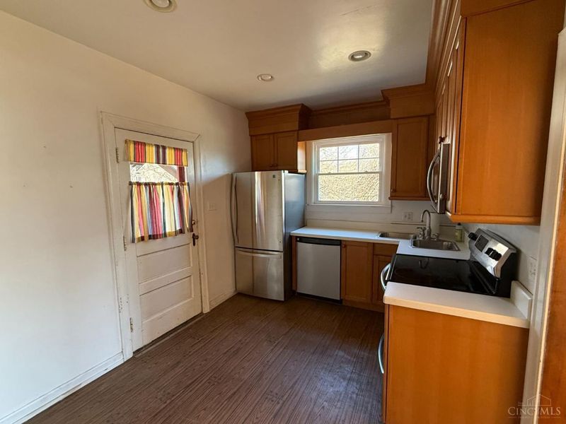 1552 Reid Ave, Cincinnati, OH 45224 Photo 6