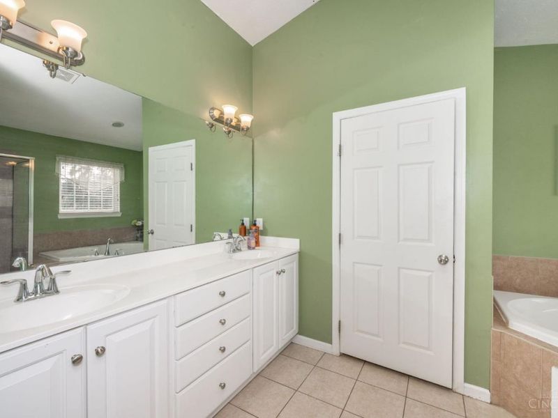 5496 Gwendolyn Ridge, Delhi Twp, OH 45238 Photo 30