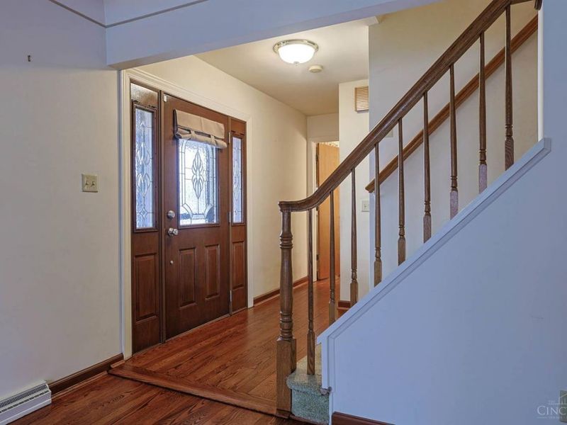 9606 Millbrook Drive, Springfield Twp., OH 45231 Photo 3