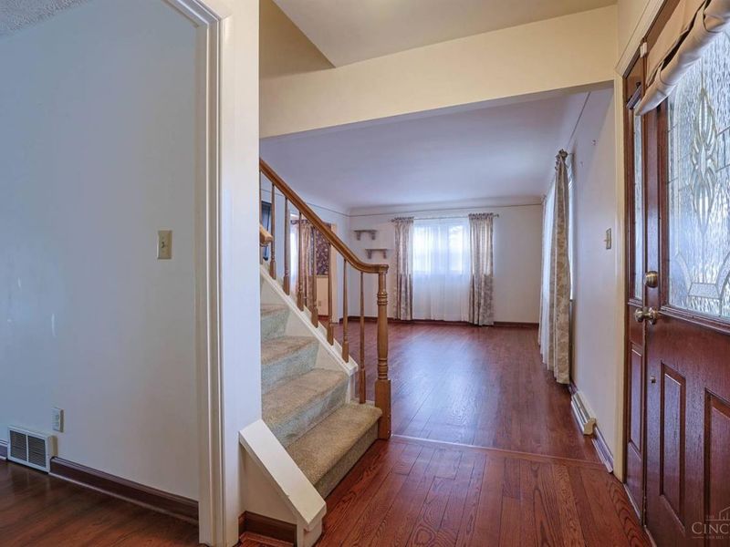 9606 Millbrook Drive, Springfield Twp., OH 45231 Photo 4