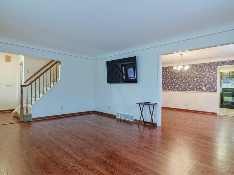 9606 Millbrook Drive, Springfield Twp., OH 45231 Photo 7