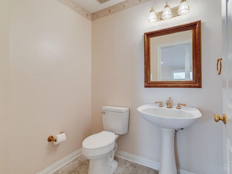 8372 Benton Ridge Lane, Anderson Twp, OH 45255 Photo 24