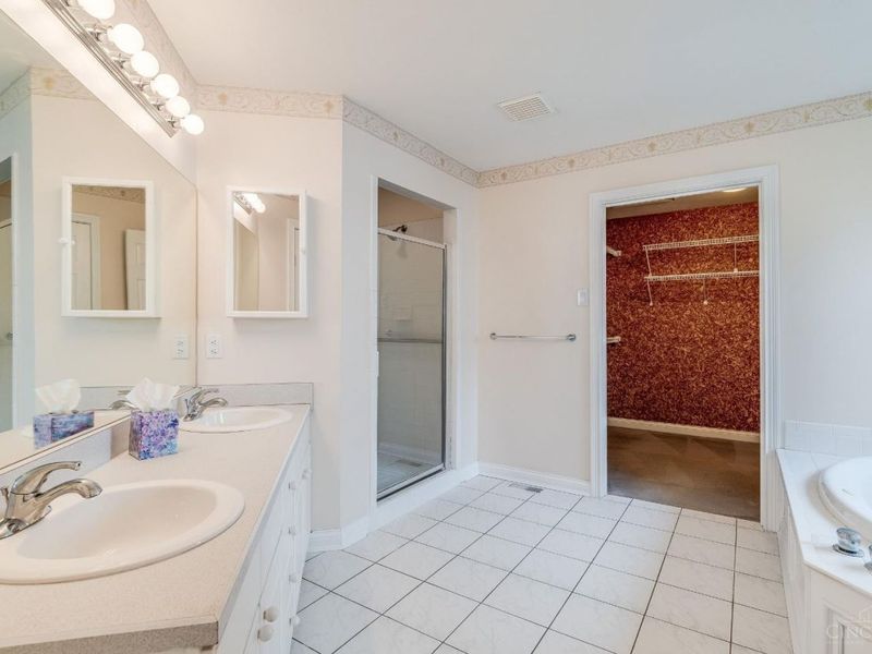 8372 Benton Ridge Lane, Anderson Twp, OH 45255 Photo 29