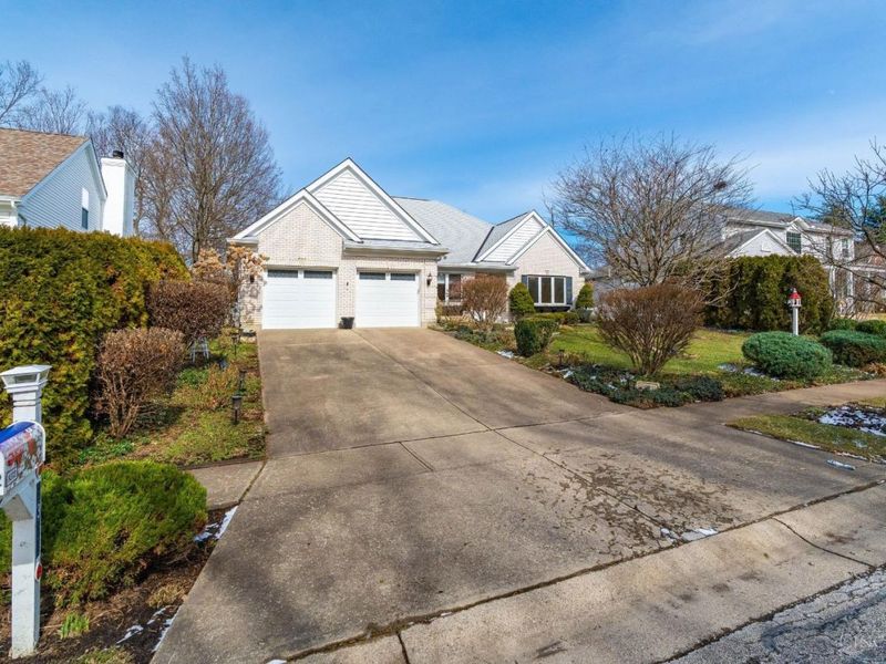 8372 Benton Ridge Lane, Anderson Twp, OH 45255 Photo 3