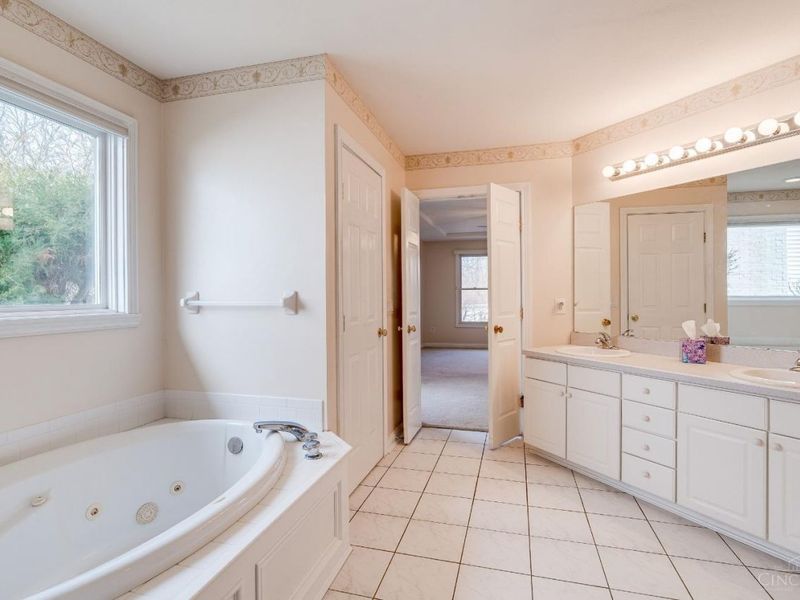 8372 Benton Ridge Lane, Anderson Twp, OH 45255 Photo 31