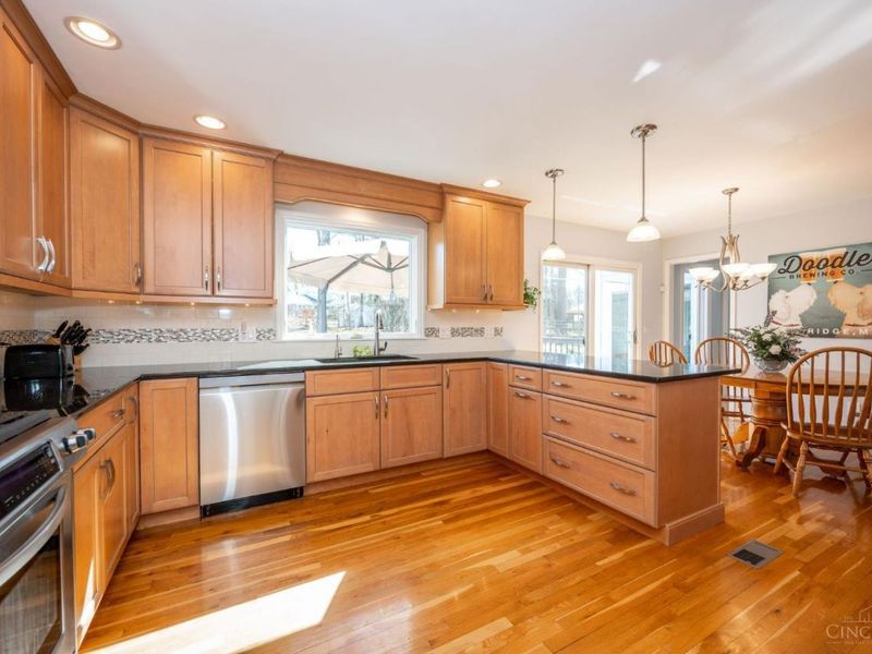 6643 Miami Trails Drive, Loveland, OH 45140 Photo 28