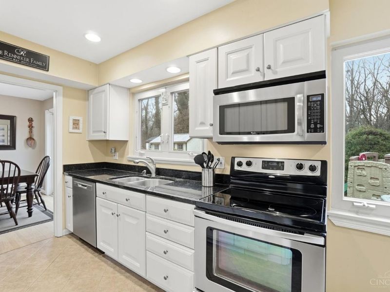 141 Wrenwood Lane, Terrace Park, OH 45174 Photo 12