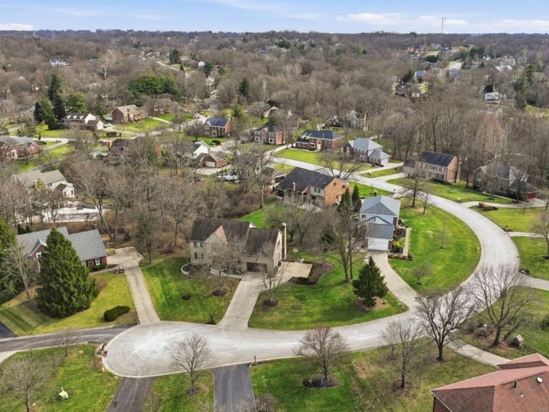 6716 Treeridge Drive, Anderson Twp, OH 45244 Photo 2