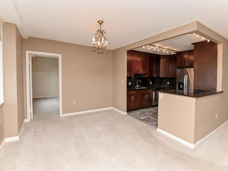 2444 Madison Road, Unit 1409, Cincinnati, OH 45208 Photo 12