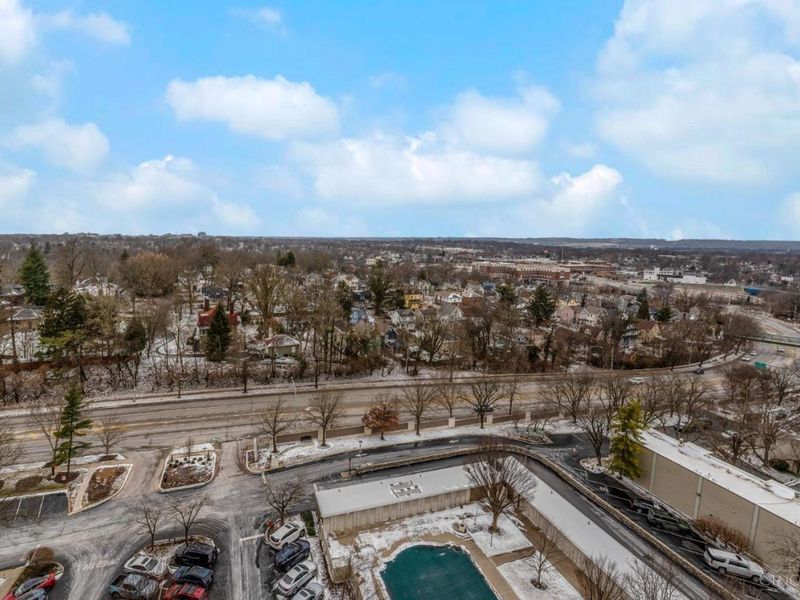 2444 Madison Road, Unit 1409, Cincinnati, OH 45208 Photo 2