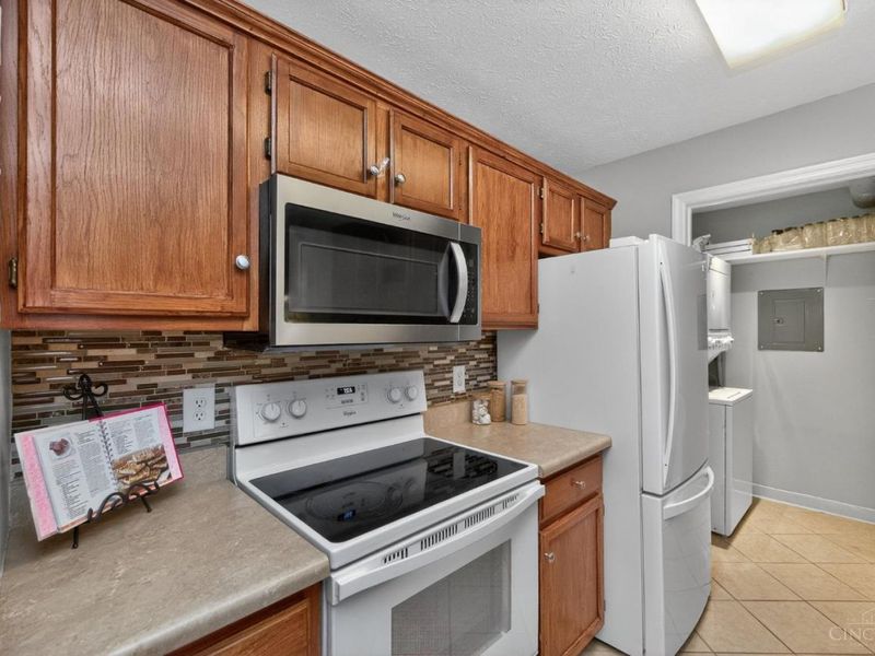 3211 Heritage Square Dr, Unit 12, Colerain Township, OH 45251 Photo 17