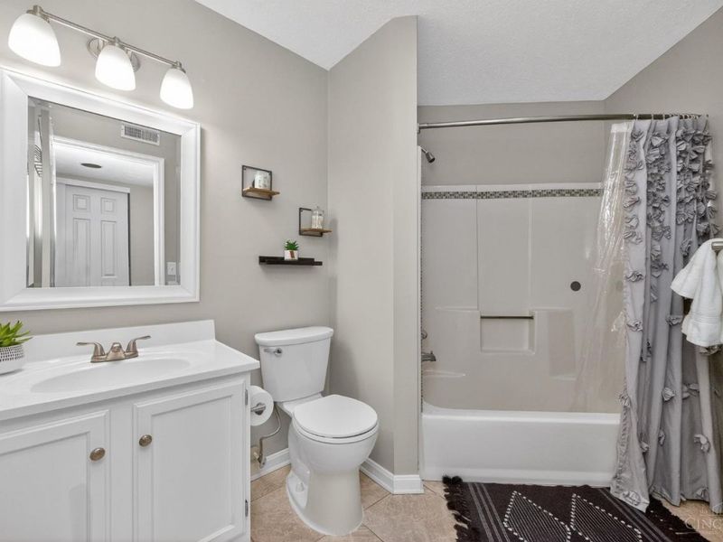 3211 Heritage Square Dr, Unit 12, Colerain Township, OH 45251 Photo 32