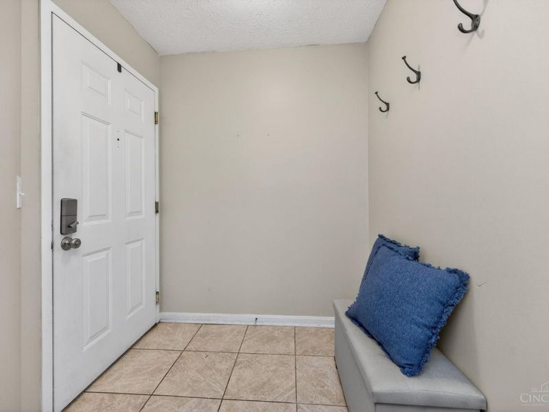 3211 Heritage Square Dr, Unit 12, Colerain Township, OH 45251 Photo 6