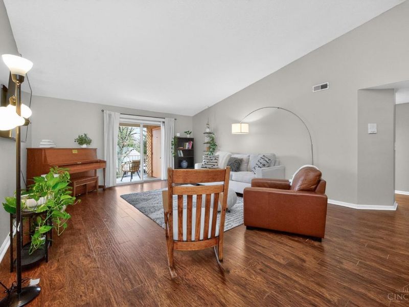 3211 Heritage Square Dr, Unit 12, Colerain Township, OH 45251 Photo 8