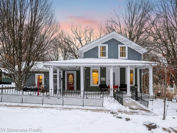 530 Hickory St Hickory Street, Milford Vlg, MI 48381