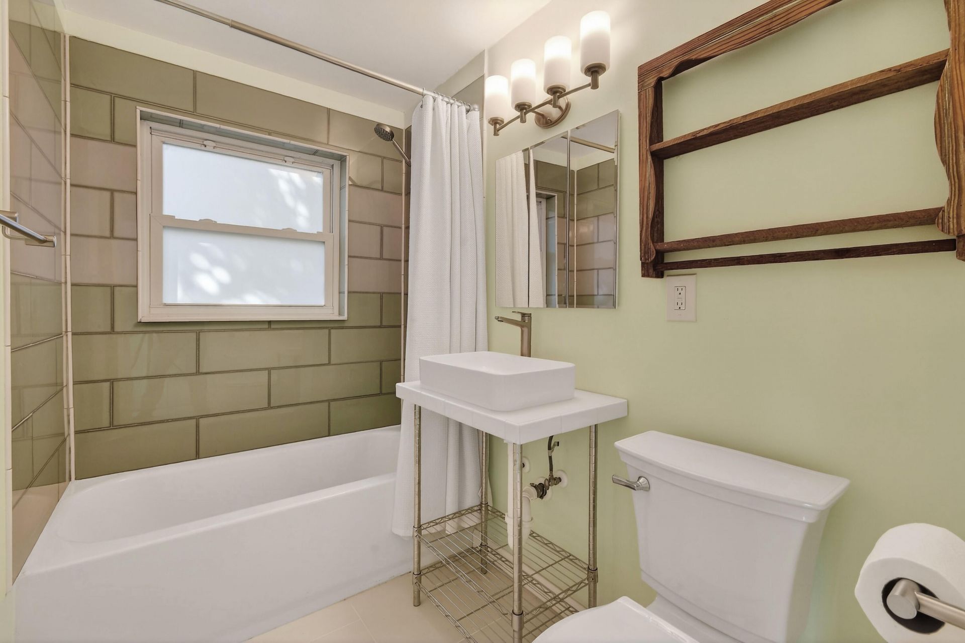 3762 Florida Boulevard, Palm Beach Gardens, FL 33410 Photo