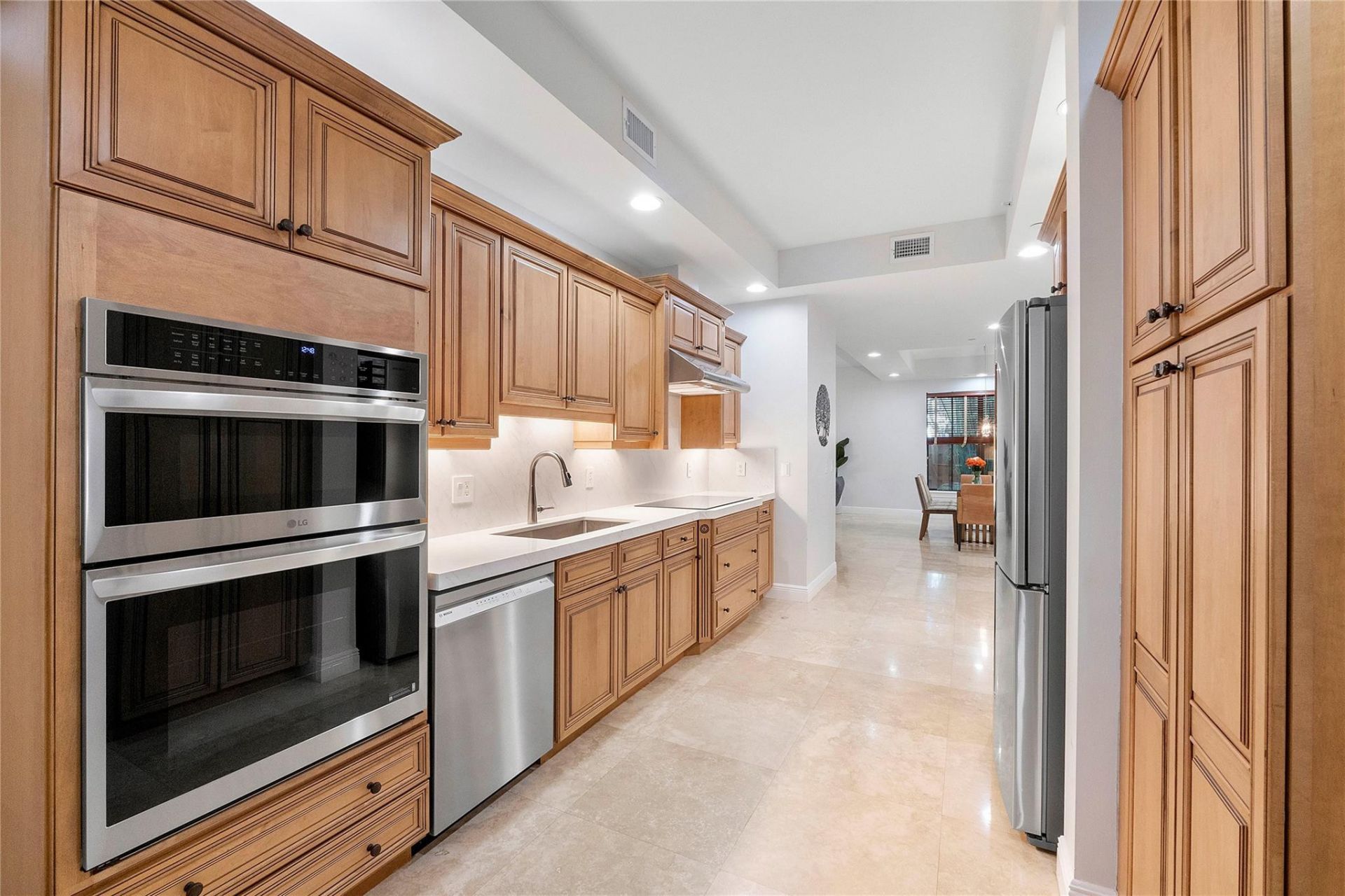 430 NE 7th Avenue, Unit 430, Fort Lauderdale, FL 33301 Photo