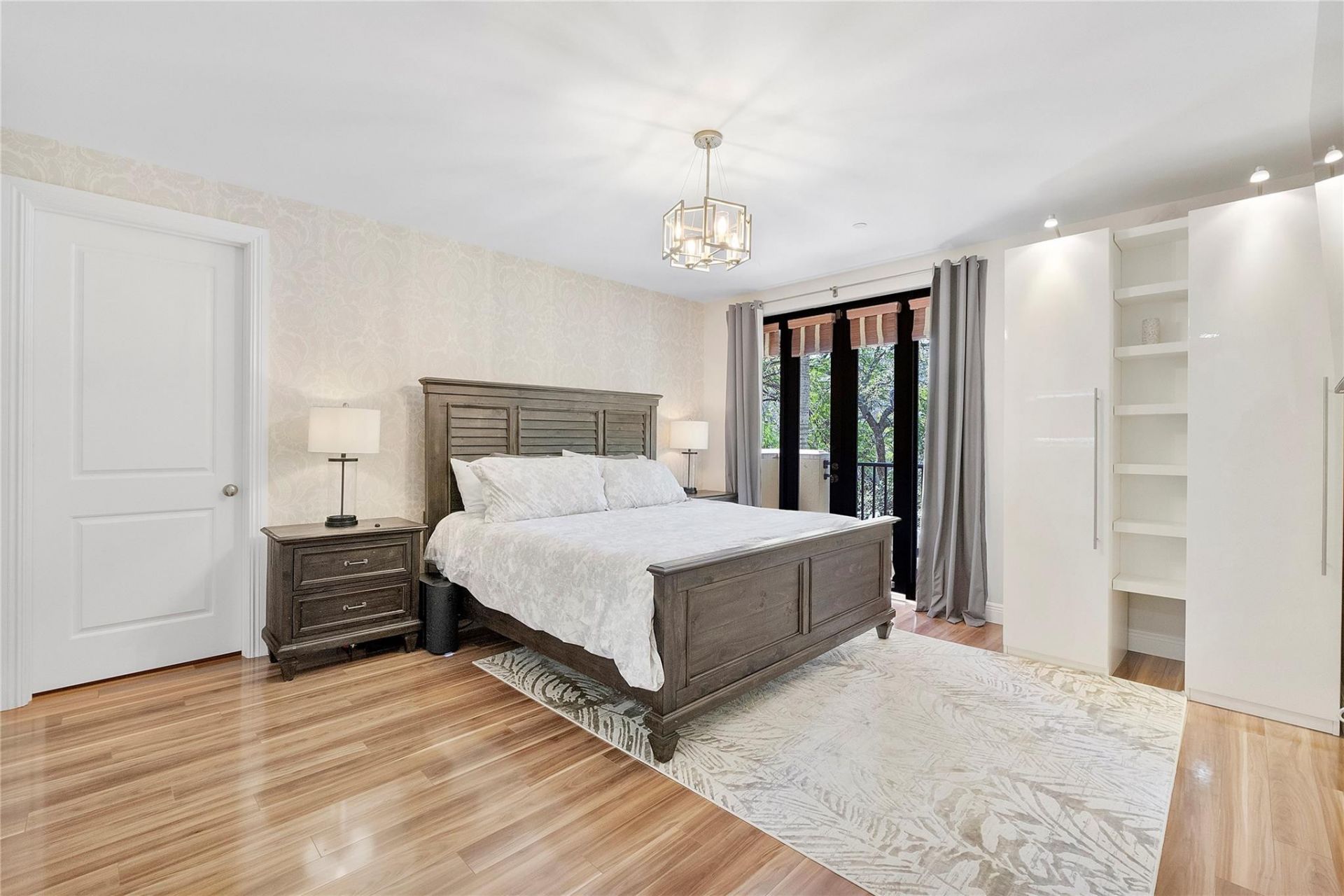 430 NE 7th Avenue, Unit 430, Fort Lauderdale, FL 33301 Photo