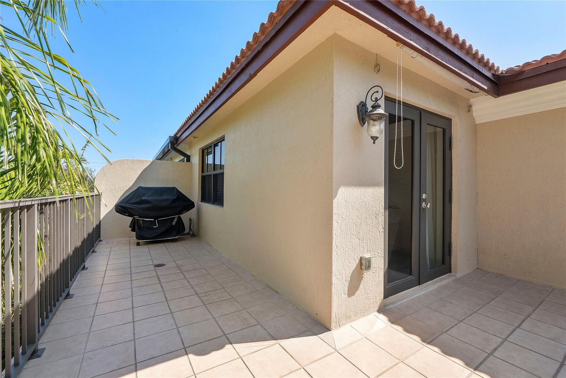 430 NE 7th Avenue, Unit 430, Fort Lauderdale, FL 33301 Photo