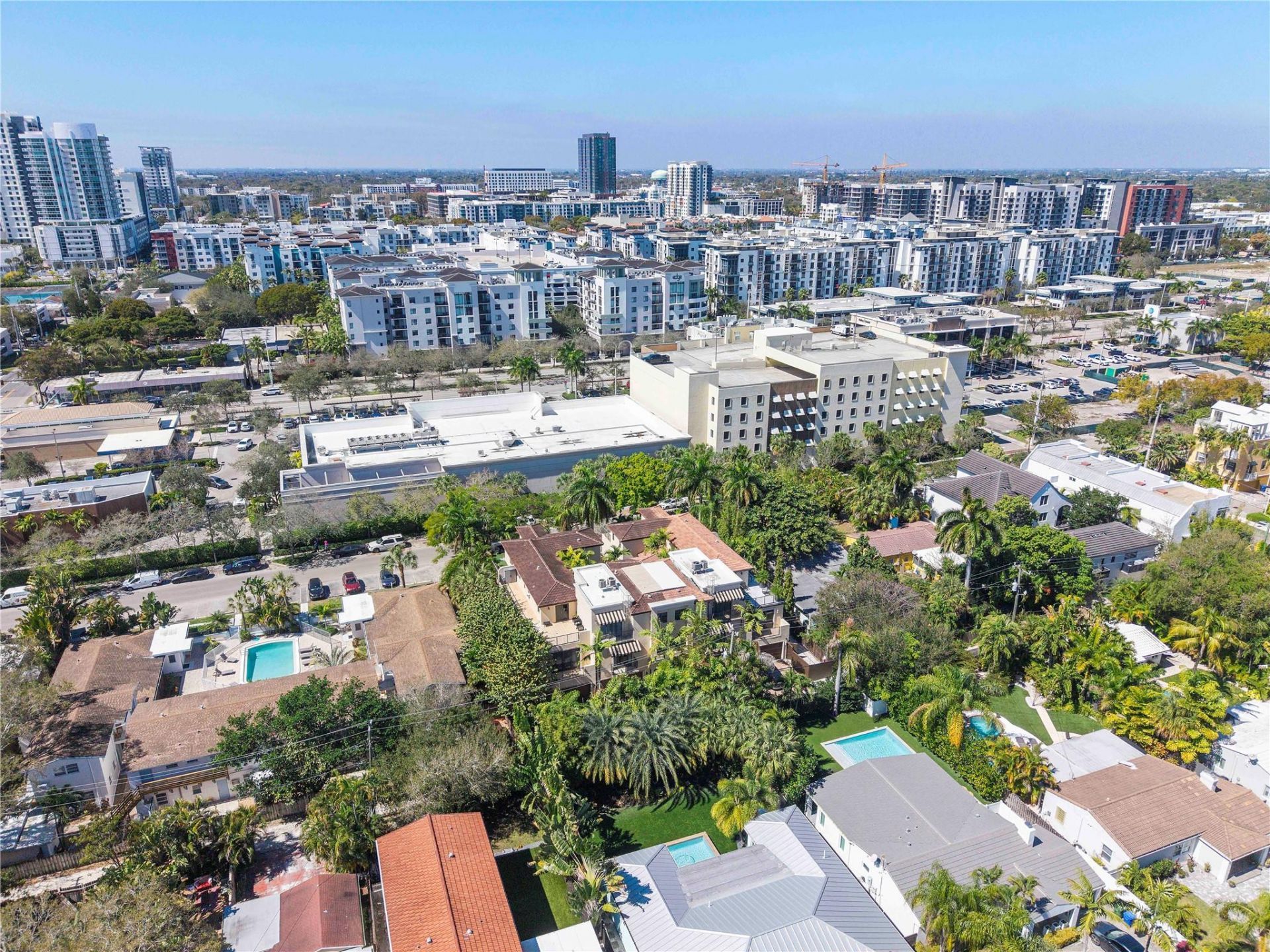 430 NE 7th Avenue, Unit 430, Fort Lauderdale, FL 33301 Photo