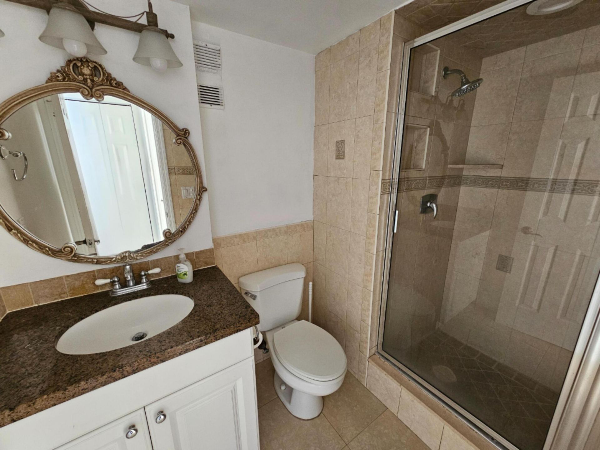 470 Executive Center Drive, Unit 2g, West Palm Beach, FL 33401 Photo