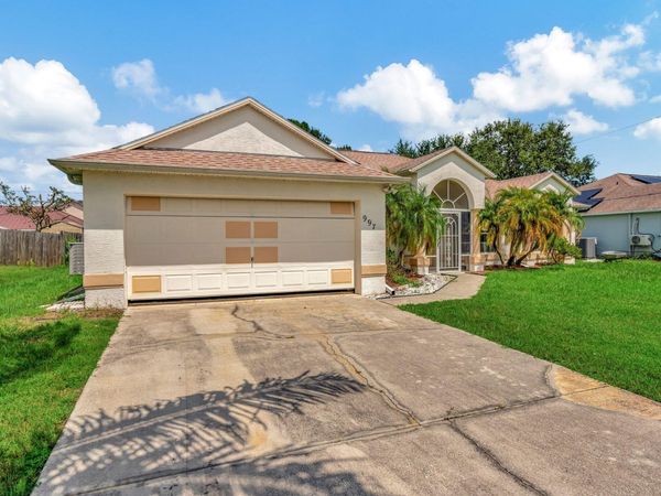 997 SW Eureka Avenue, Port St. Lucie, FL 34953