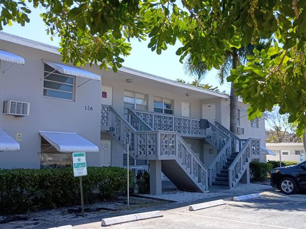 126 Cleveland Street, Unit 3, Lake Worth Beach, FL 33461