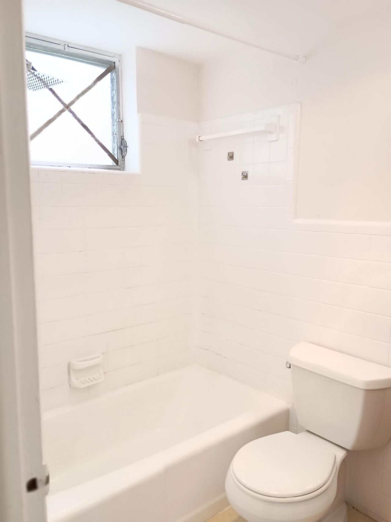 126 Cleveland Street, Unit 3, Lake Worth Beach, FL 33461 Photo