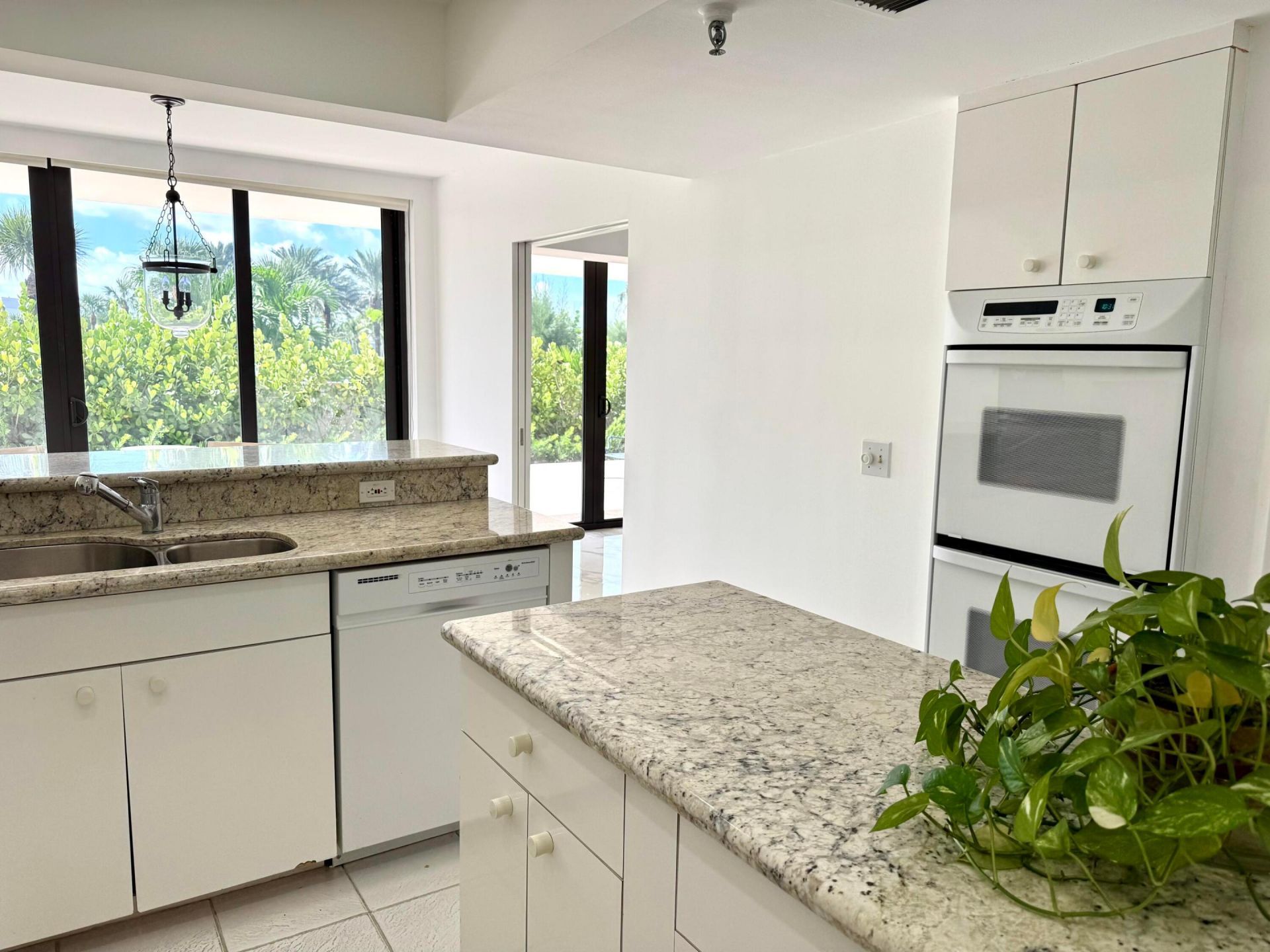 2580 S Ocean Boulevard, Unit 1a1, Palm Beach, FL 33480 Photo