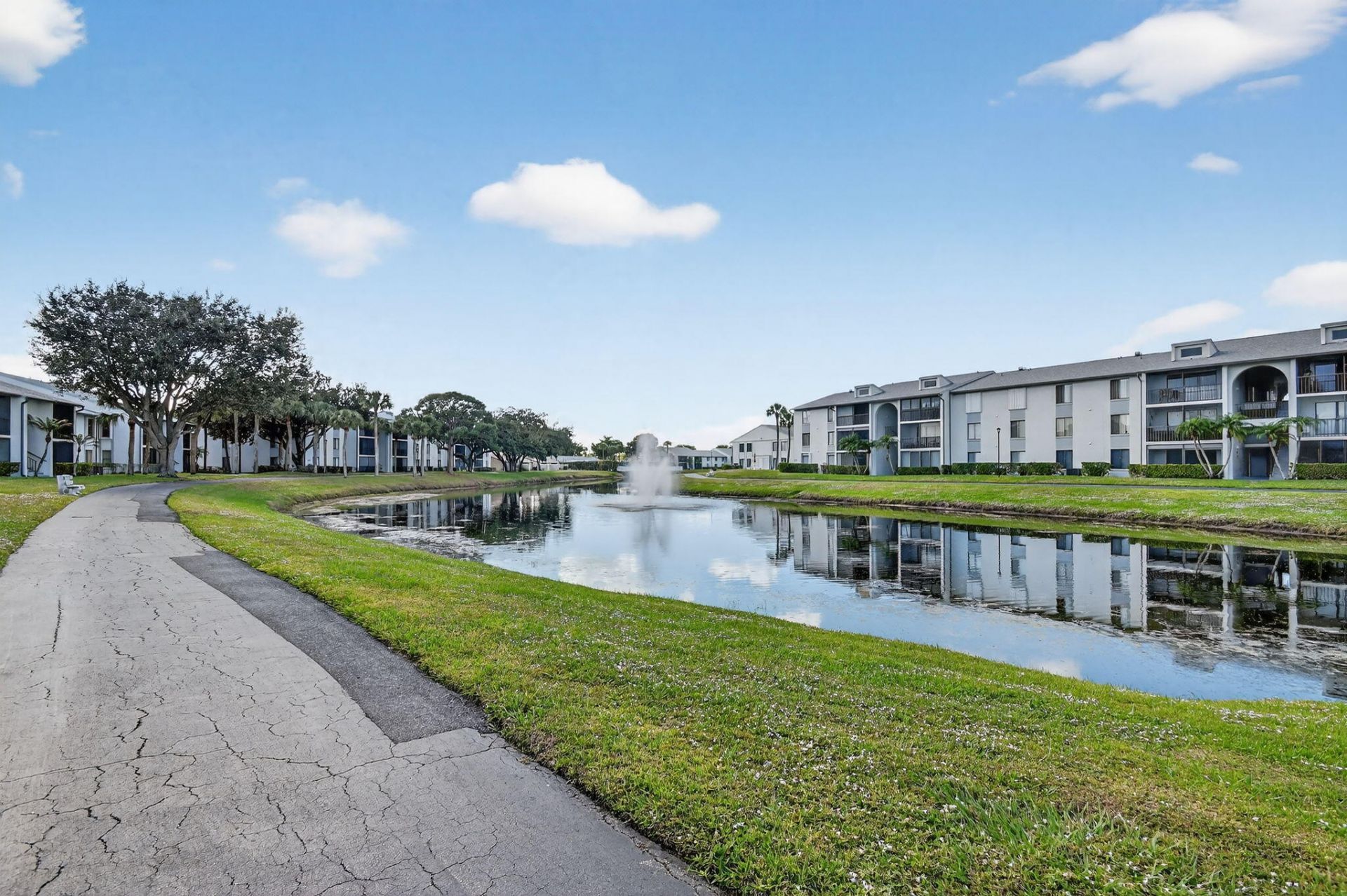 1013 Green Pine Boulevard, Unit G1, West Palm Beach, FL 33409 Photo