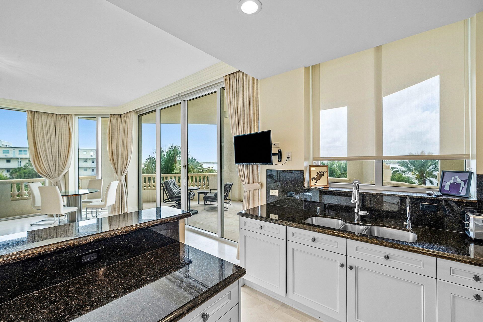 3000 S Ocean Boulevard, Unit 402, Palm Beach, FL 33480 Photo