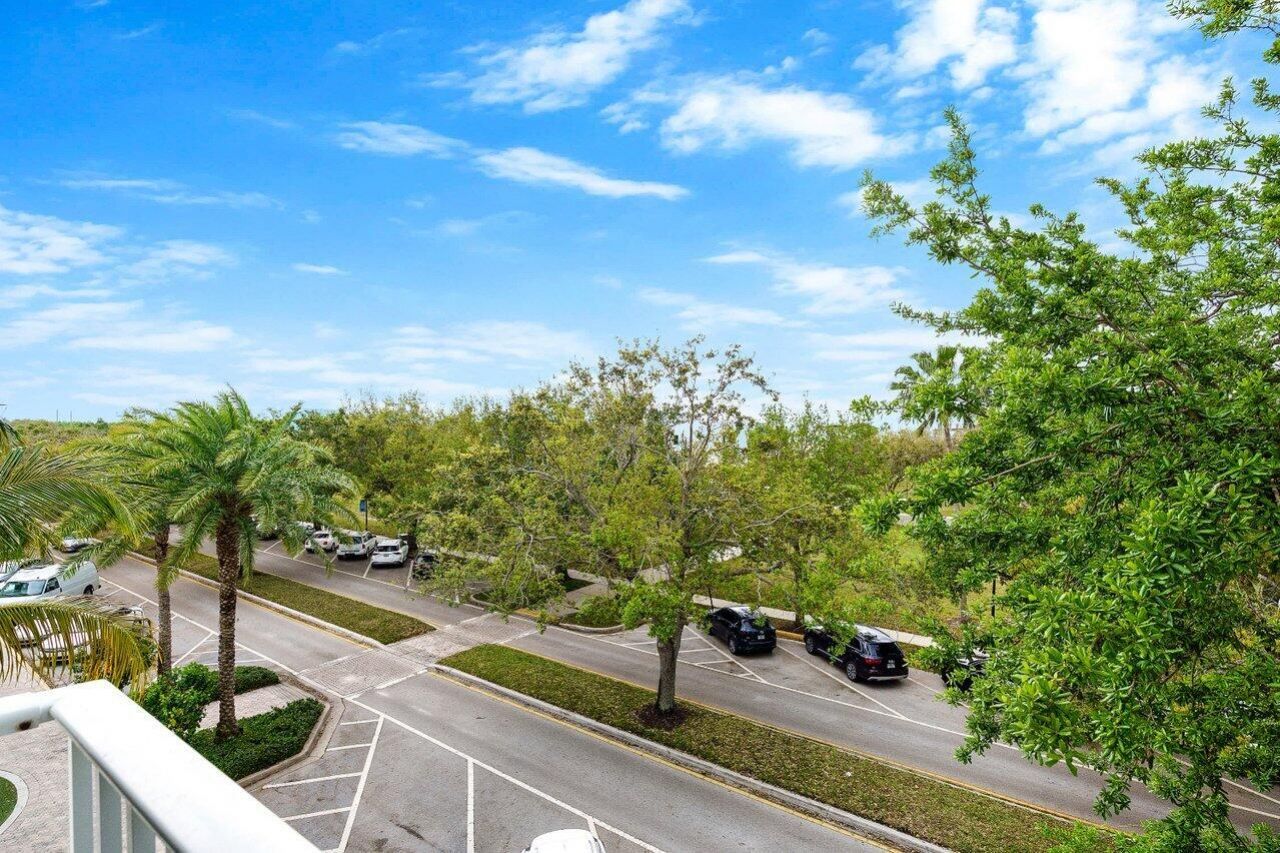 1209 Main Street, Unit 302, Jupiter, FL 33458 Photo