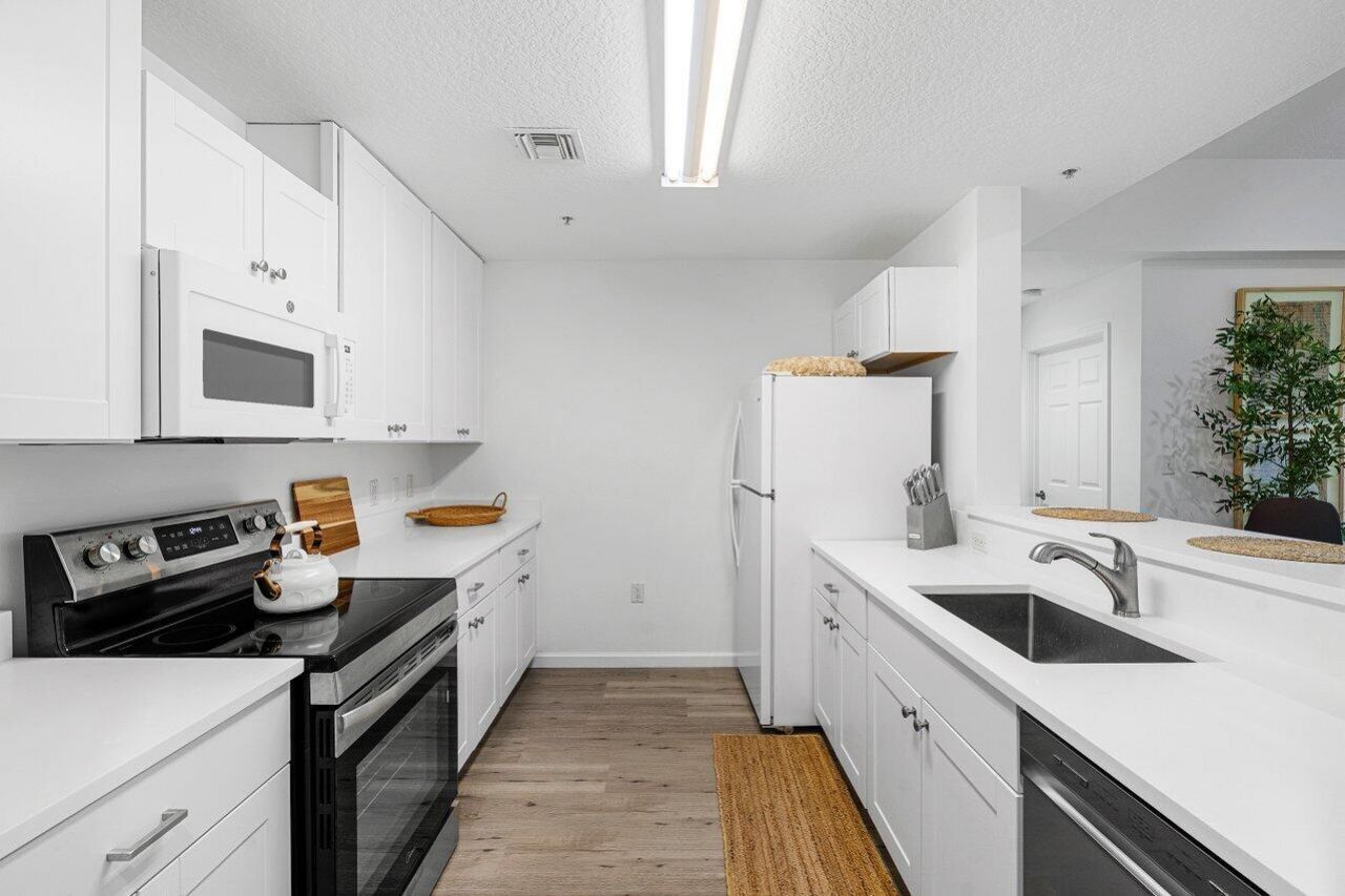 1209 Main Street, Unit 302, Jupiter, FL 33458 Photo