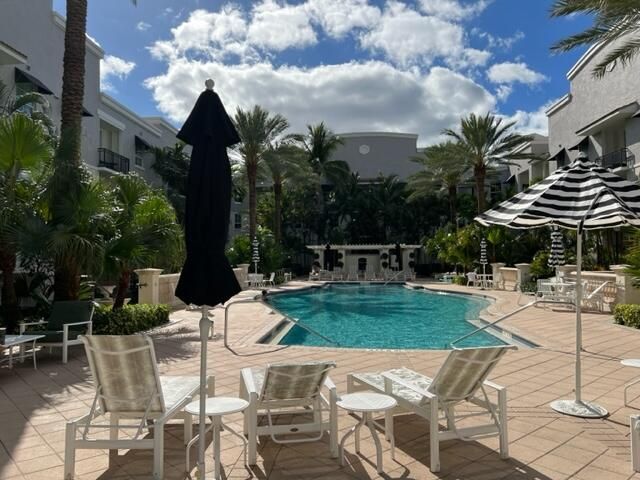 600 S Dixie Highway, Unit 752, West Palm Beach, FL 33401 Photo