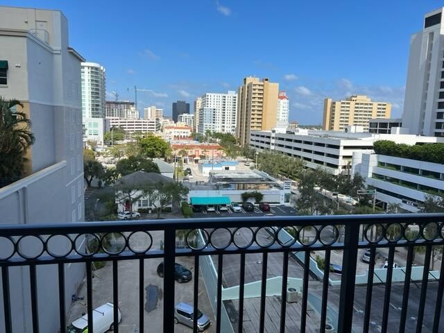 600 S Dixie Highway, Unit 752, West Palm Beach, FL 33401 Photo