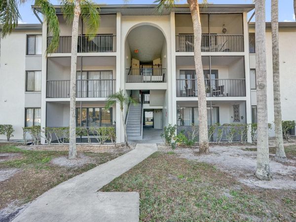 1008 Green Pine Boulevard, Unit D3, West Palm Beach, FL 33409