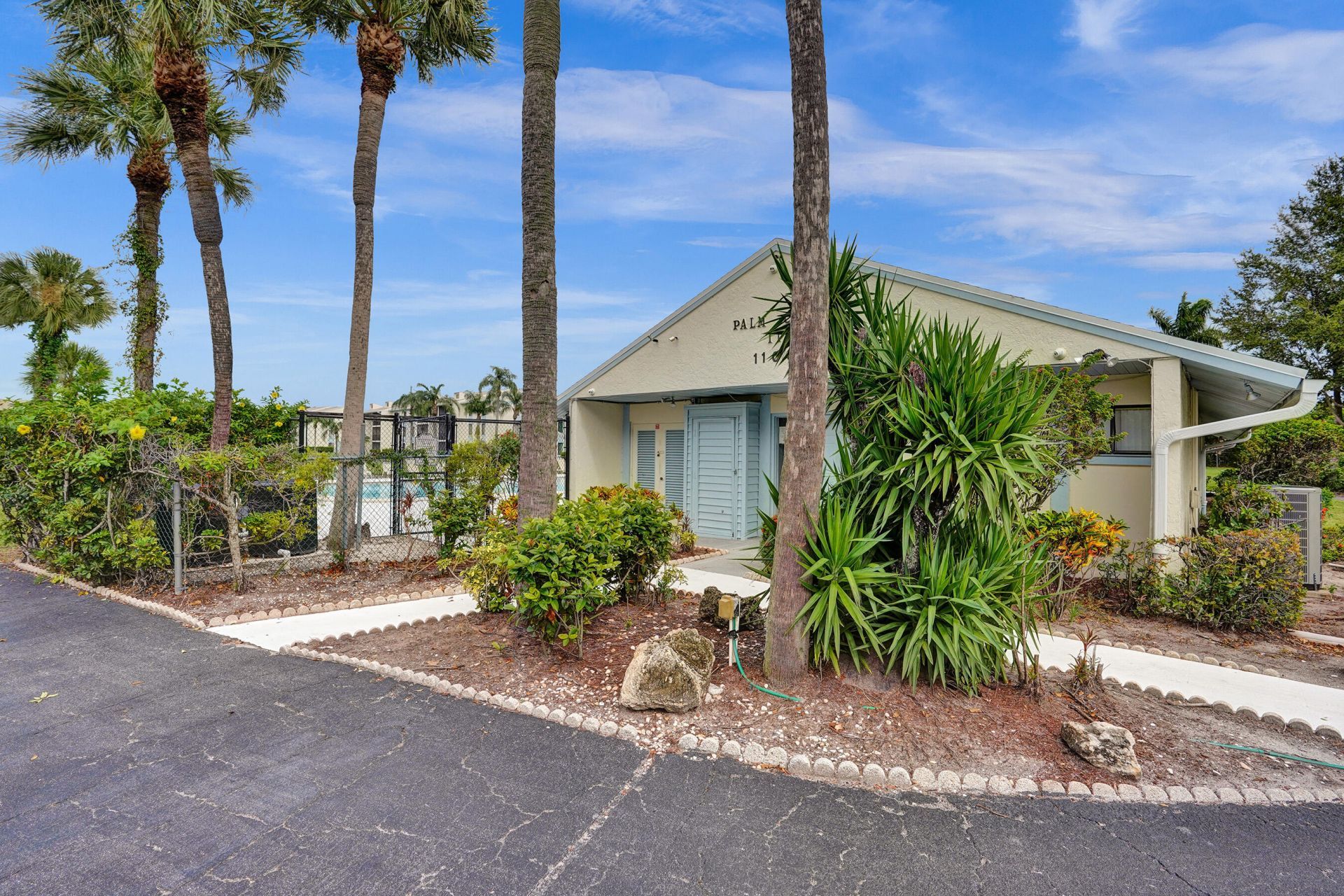 1008 Green Pine Boulevard, Unit D3, West Palm Beach, FL 33409 Photo