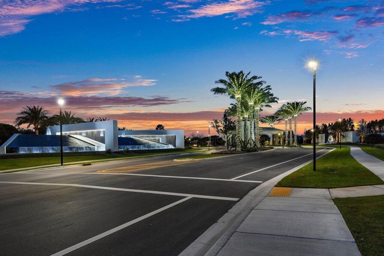 8260 Royal County Down Road, Boca Raton, FL 33434 Photo