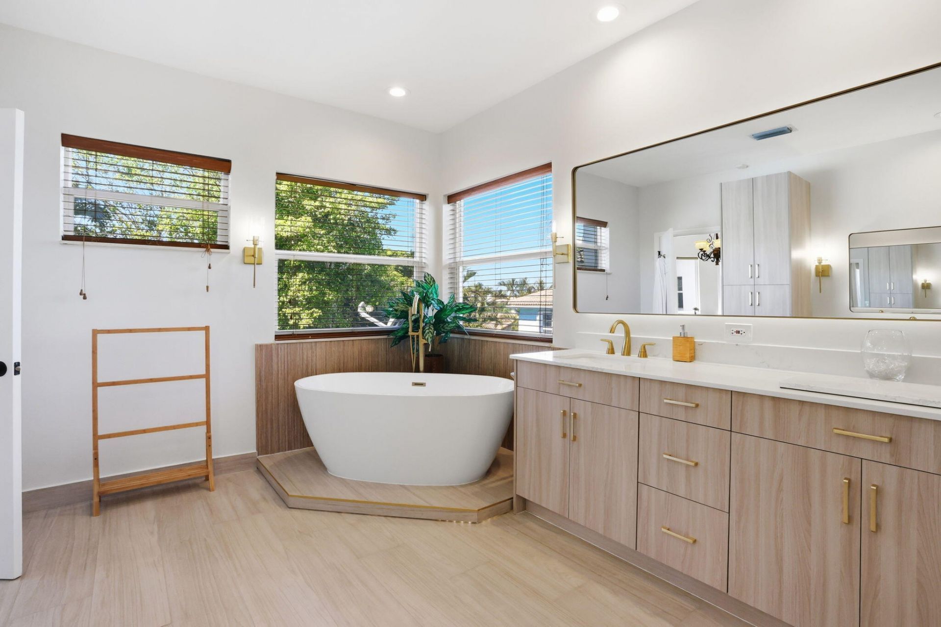 375 SW 16th Street, Boca Raton, FL 33432 Photo