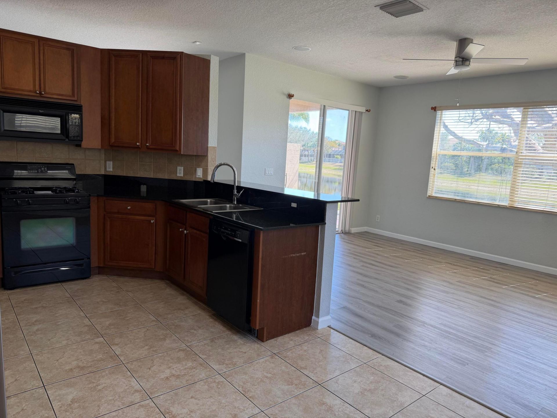 333 Berenger Walk, Royal Palm Beach, FL 33414 Photo